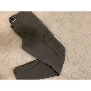 Zippered ankle pant.